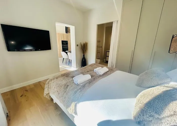 2-4pers 6'piedplage Terrasse Parking Wifi Lejlighed *